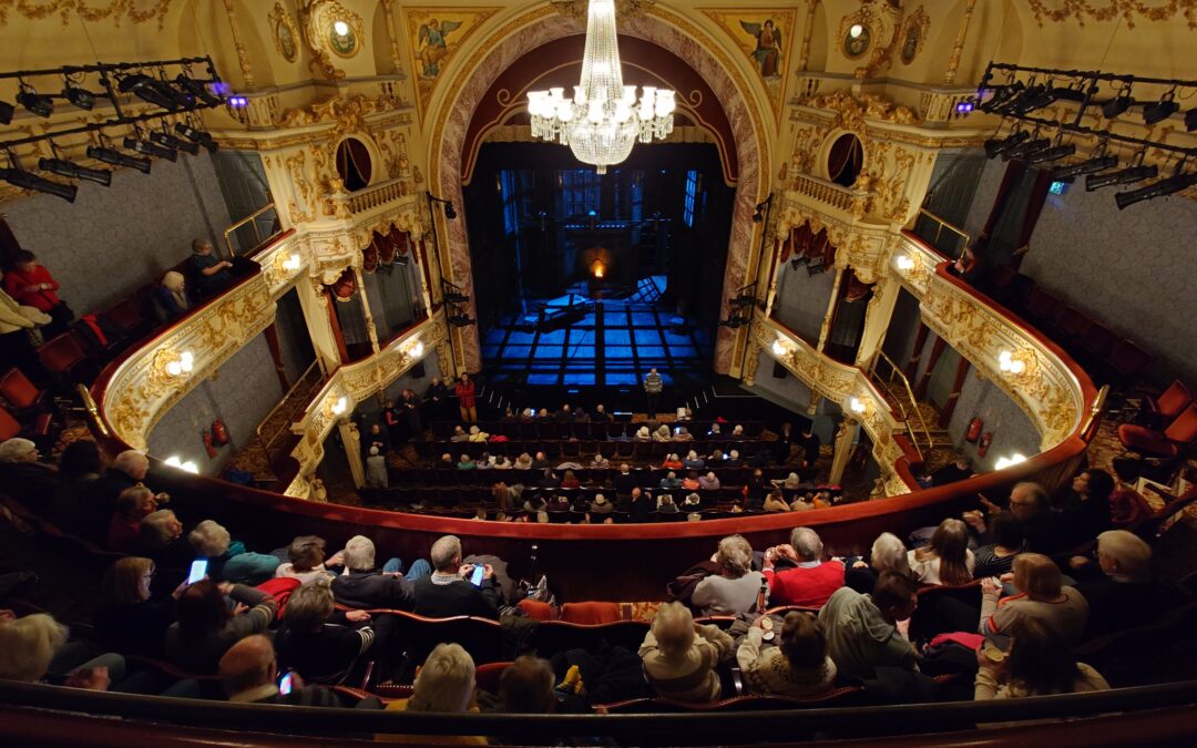 Setting the Stage for Inclusion with Auri™ at Everyman Theatre